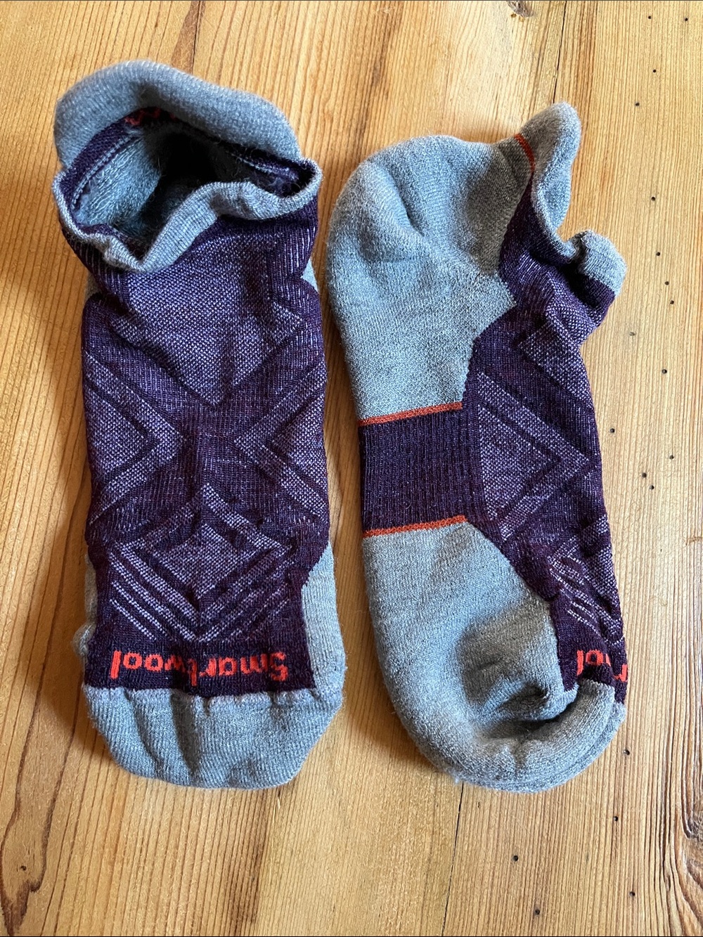 SMARTWOOL Women’s M Grey Purple Merino Wool Ankle Socks